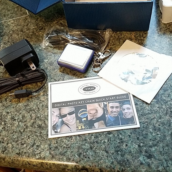 Digital Key Chain in Box - Picture 1 of 4
